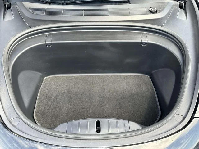 Used 2018 Black Tesla Long Range image 13