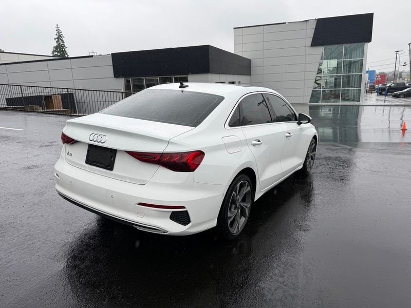 Used 2022 White Audi 40 Premium image 8