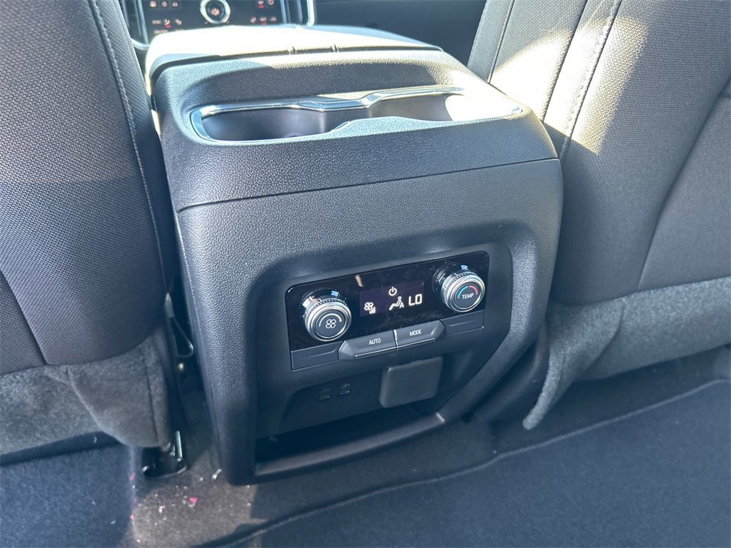 2026 GMC ACADIA - Image 29