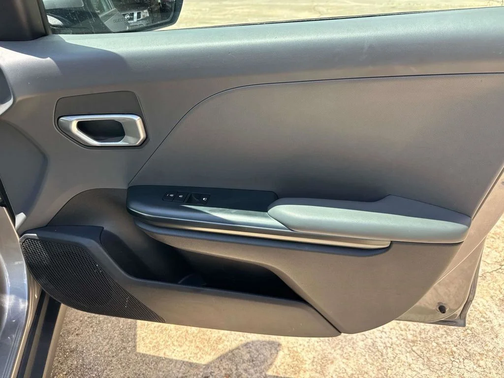 2025 Kia K4 LXS - Photo 28