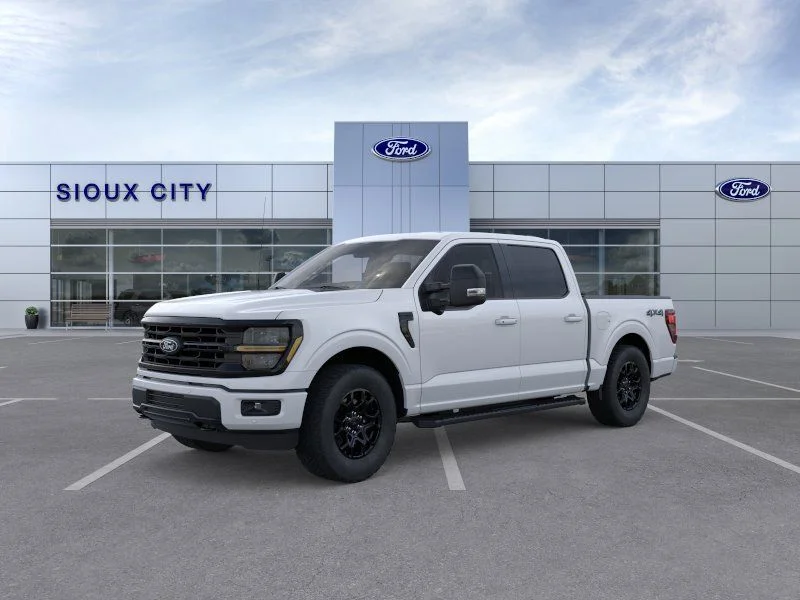 New 2026 Oxford White Ford XLT image 1