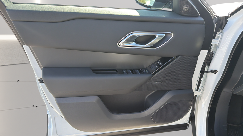 New 2026 Fuji White Land Rover S image 20