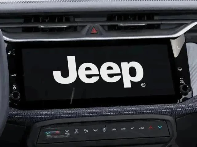 New 2026 Silver Zynith Clear-Coat Exterior Paint Jeep Laredo image 22