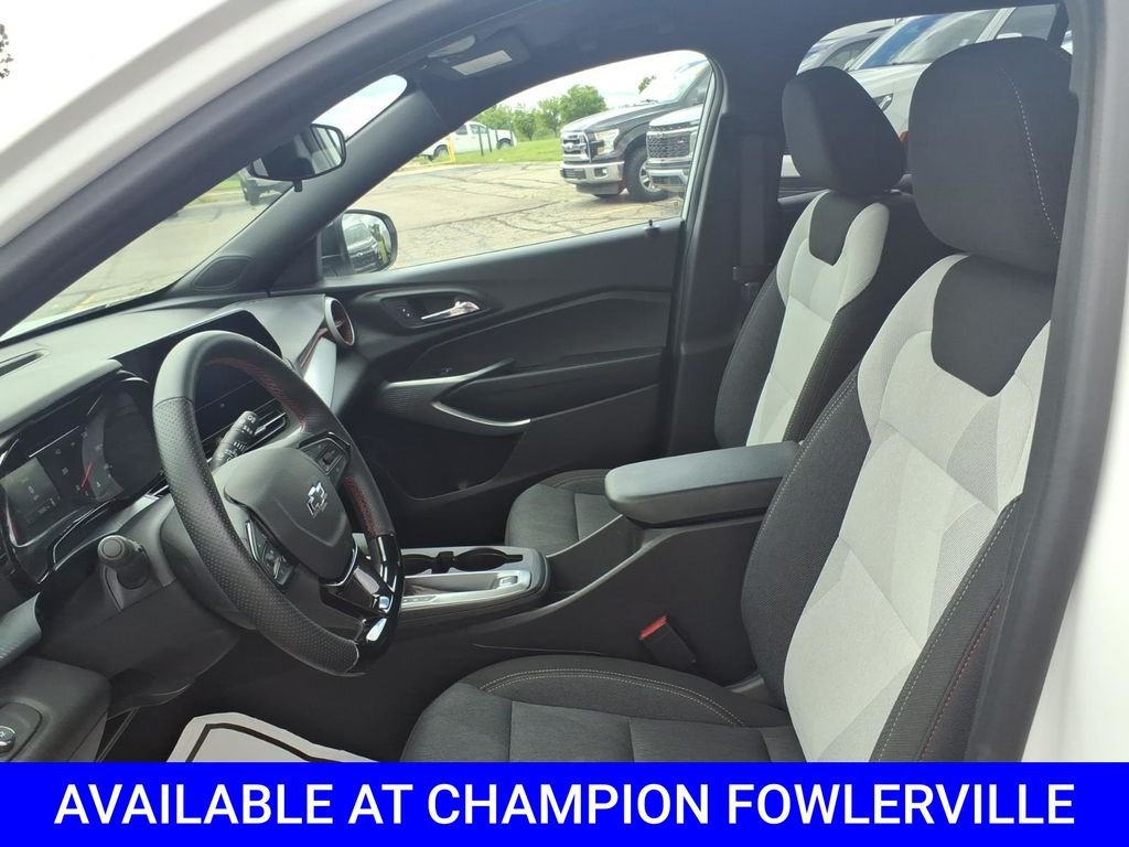 Used 2024 White Chevrolet 1RS image 13