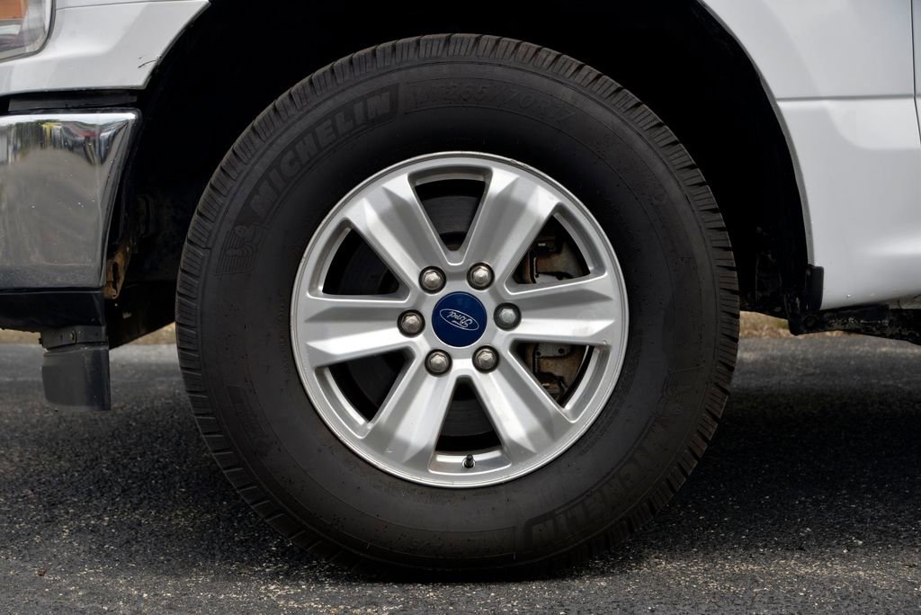 Used 2020 White Ford XL image 10