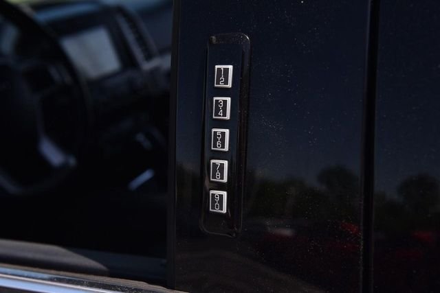Used 2017 Silver Ford Platinum image 9