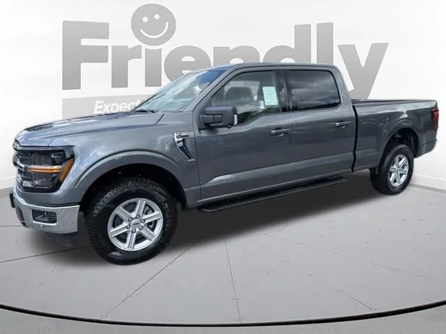 New 2026 Carbonized Gray Metallic Ford XLT image 2