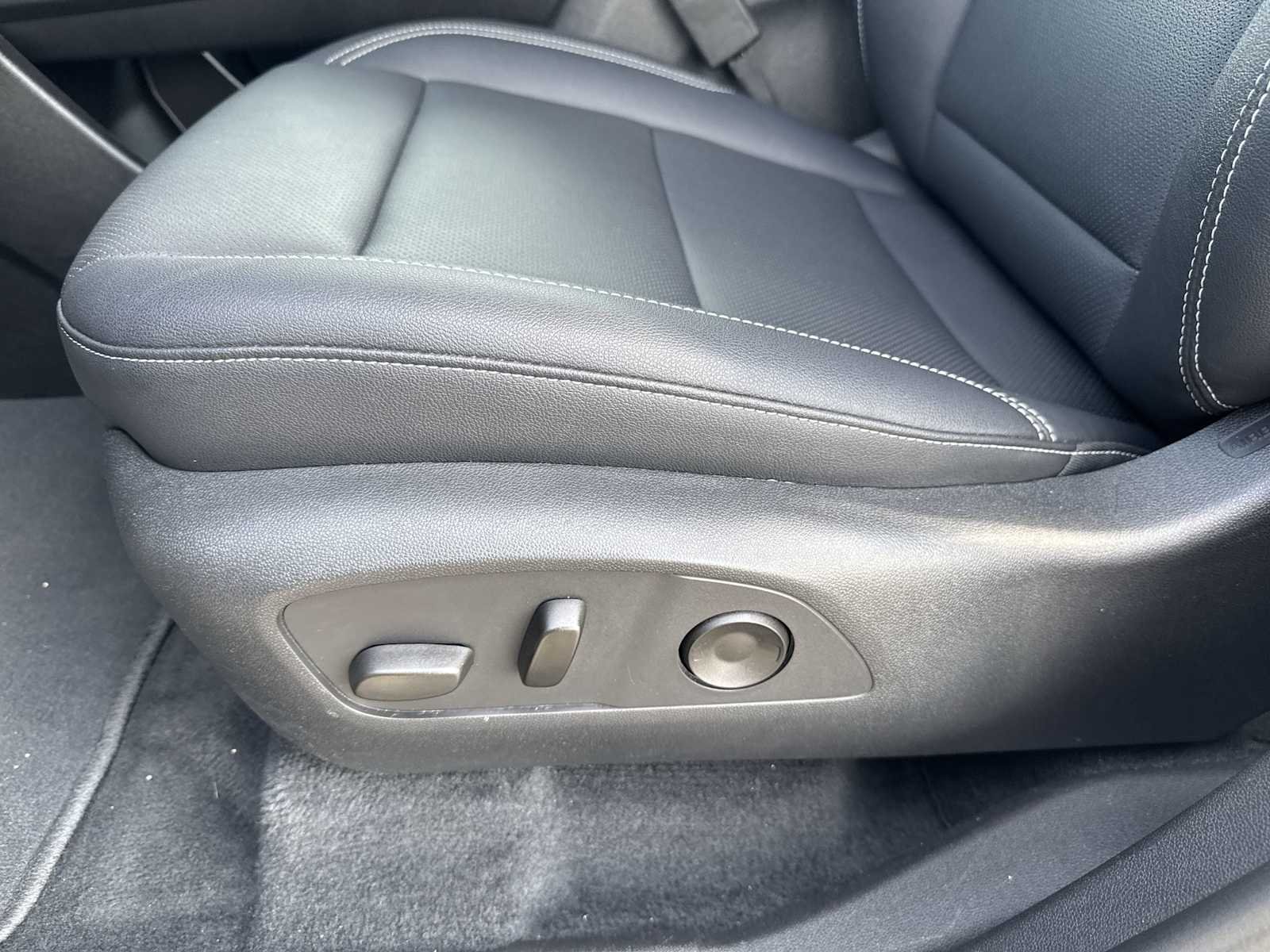 2026 Chevrolet Traverse LT - Photo 13