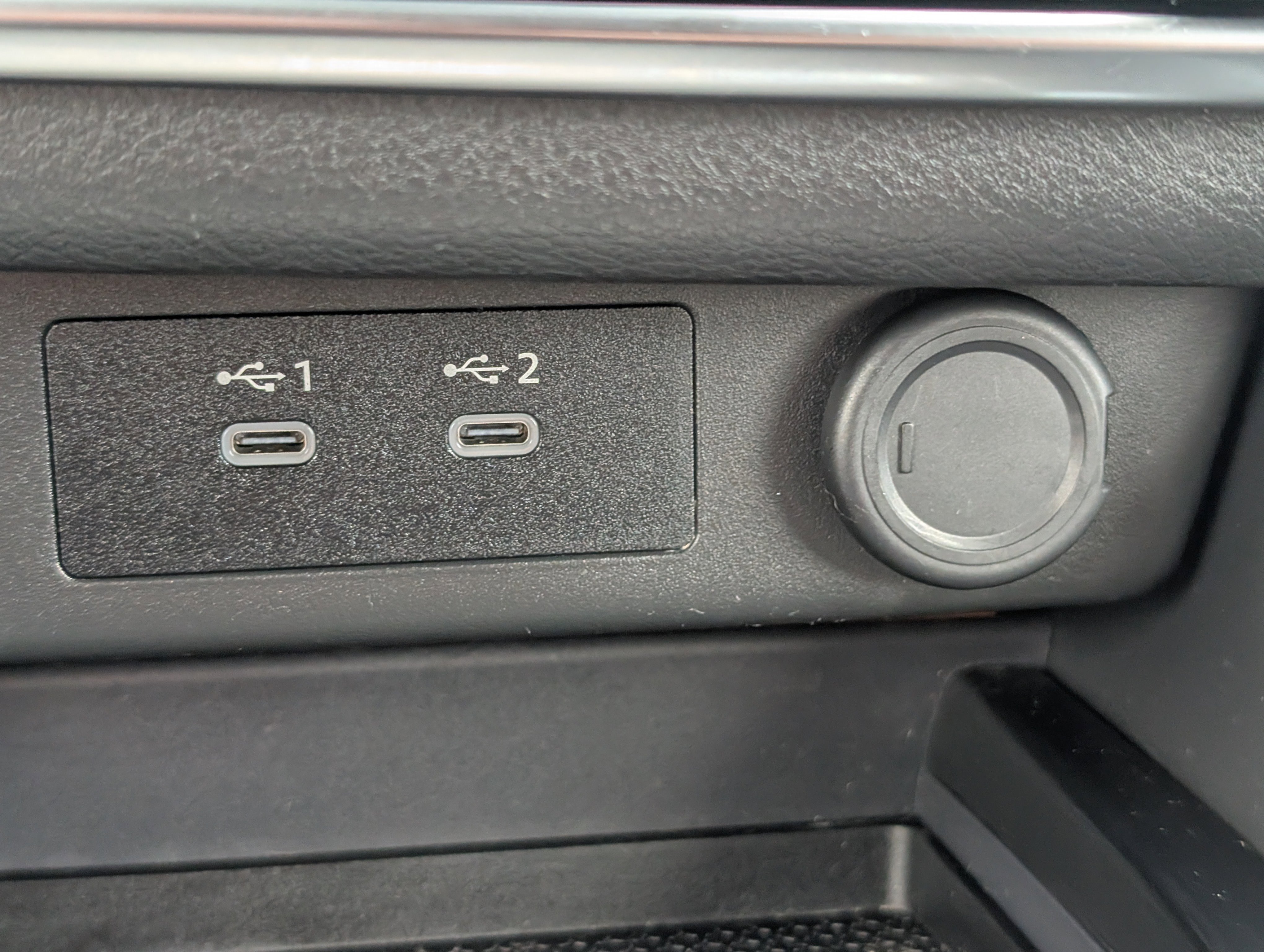 Used 2024 Gun Metallic Nissan SV image 21