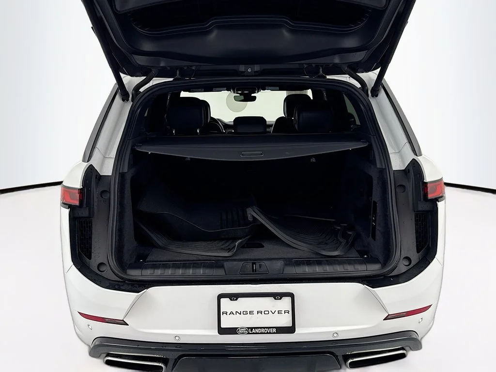 Certified Used 2023 White Land Rover SE Dynamic image 27