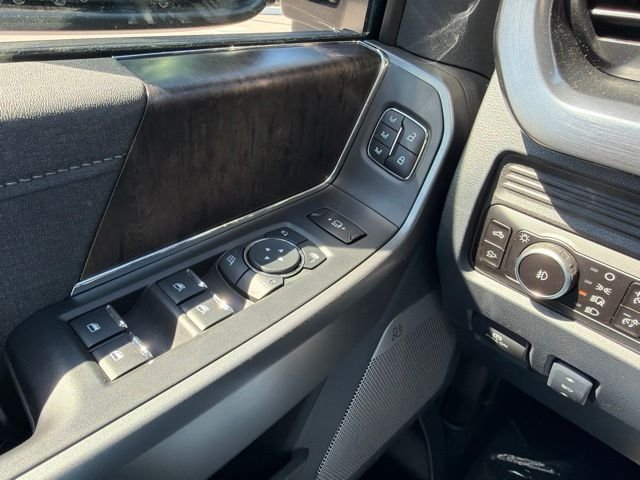 New 2026 Agate Black Metallic Ford F-350® Lariat® image 26