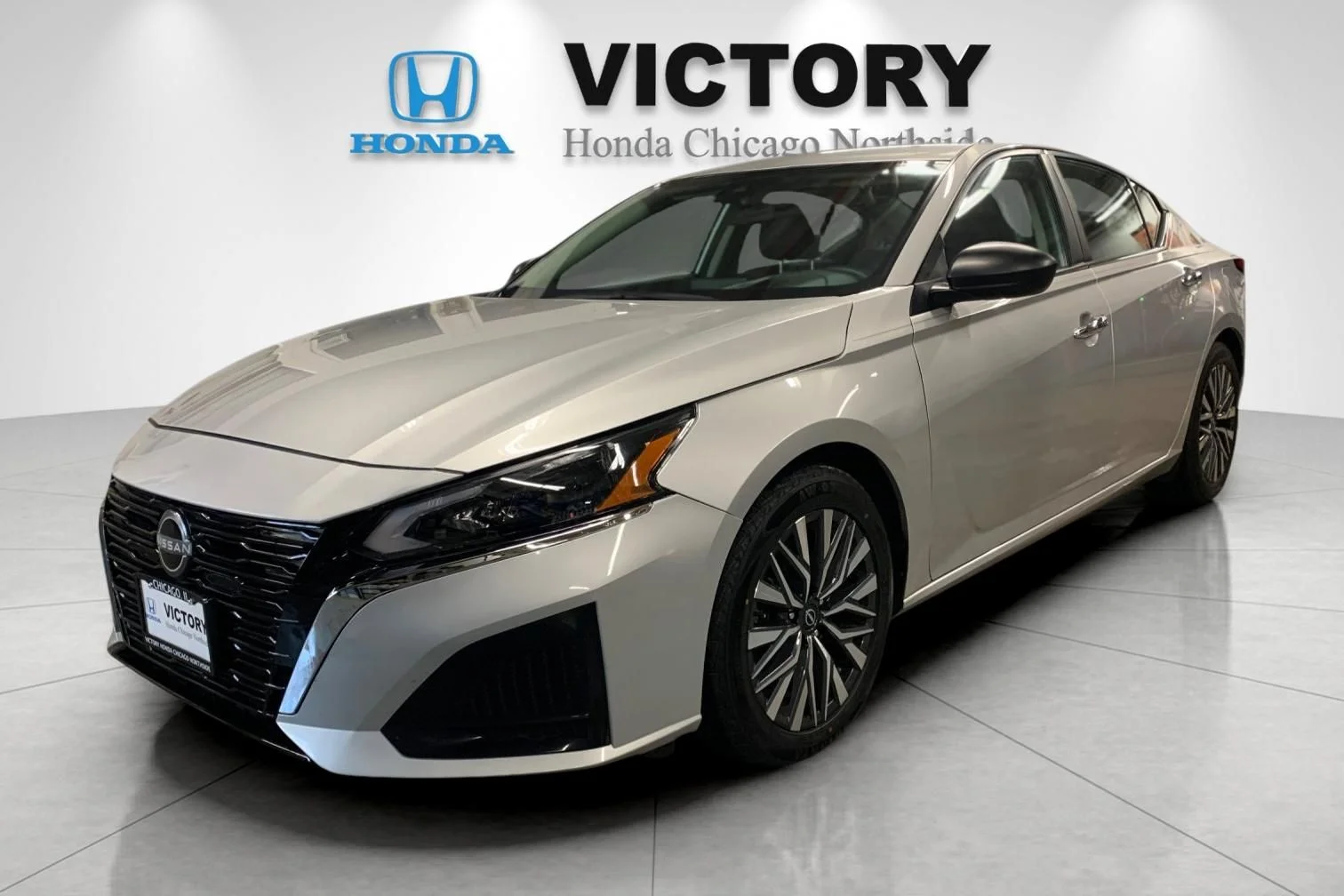 Used 2024 Brilliant Silver Metallic Nissan 2.5 SV image 7