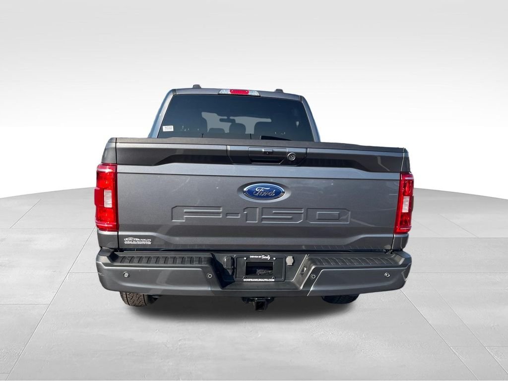 Used 2023 Gray Ford XLT image 4