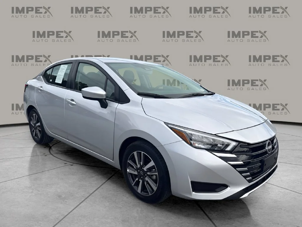 Used 2025 Silver Nissan 1.6 SV image 7