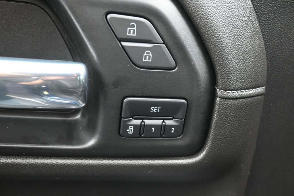 Used 2021 Blue GMC SLT image 21