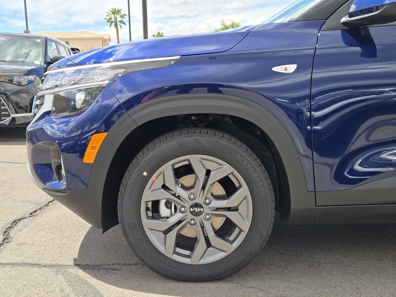 New 2026 Dark Ocean Blue Kia LX image 5
