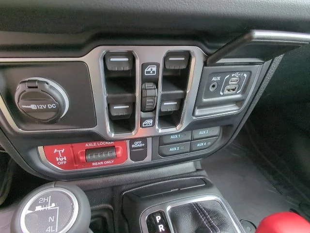 New 2026 Gray Jeep  image 18