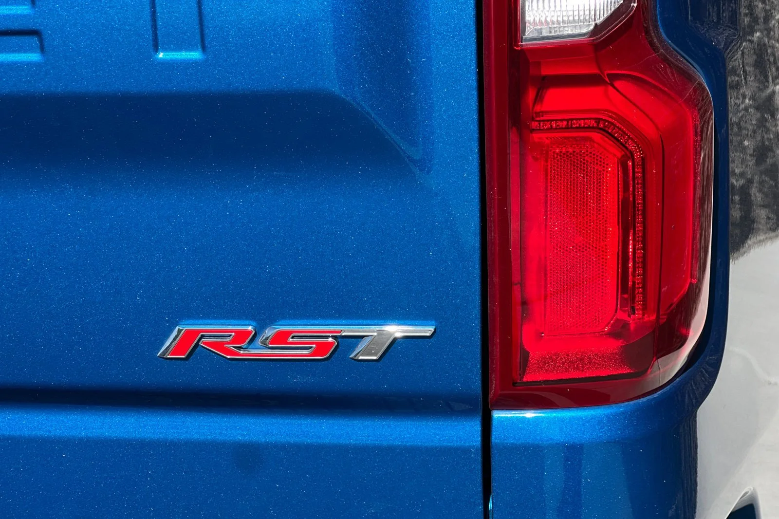 Used 2022 Glacier Blue Metallic Chevrolet RST image 31