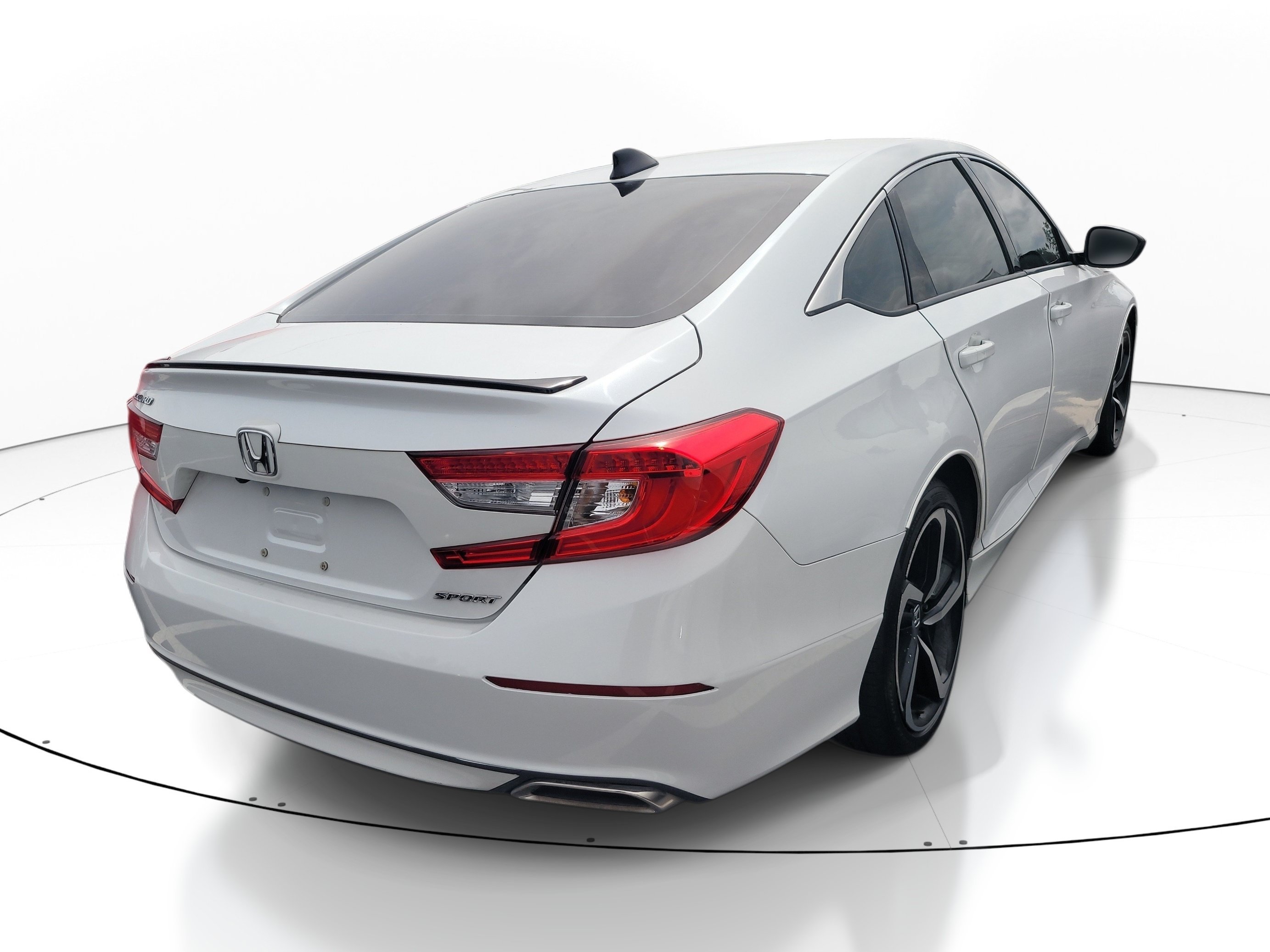 Used 2022  Honda Sport image 4
