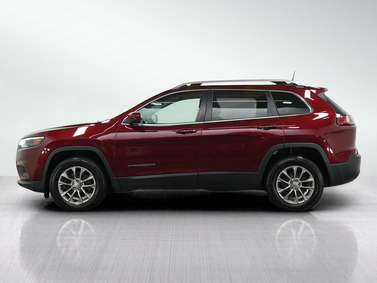 Used 2019 Jeep Cherokee Latitude Plus with VIN 1C4PJMLN8KD161590 for sale in Minneapolis, Minnesota