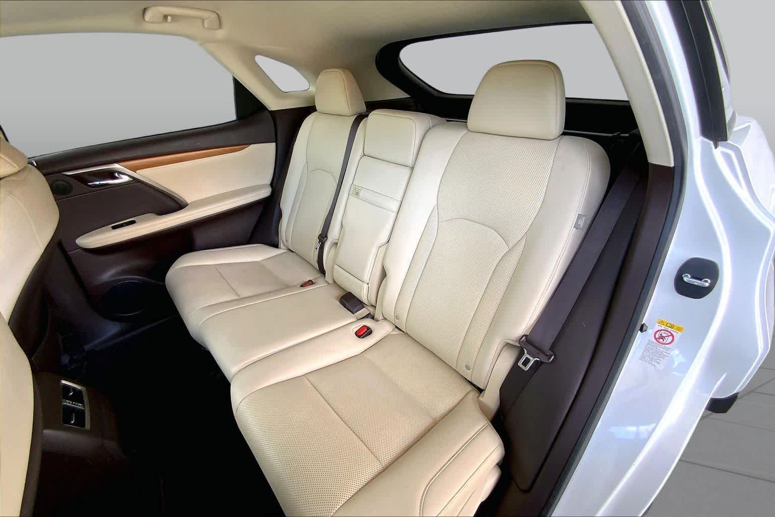 Used 2020 Eminent White Pearl Lexus  image 21