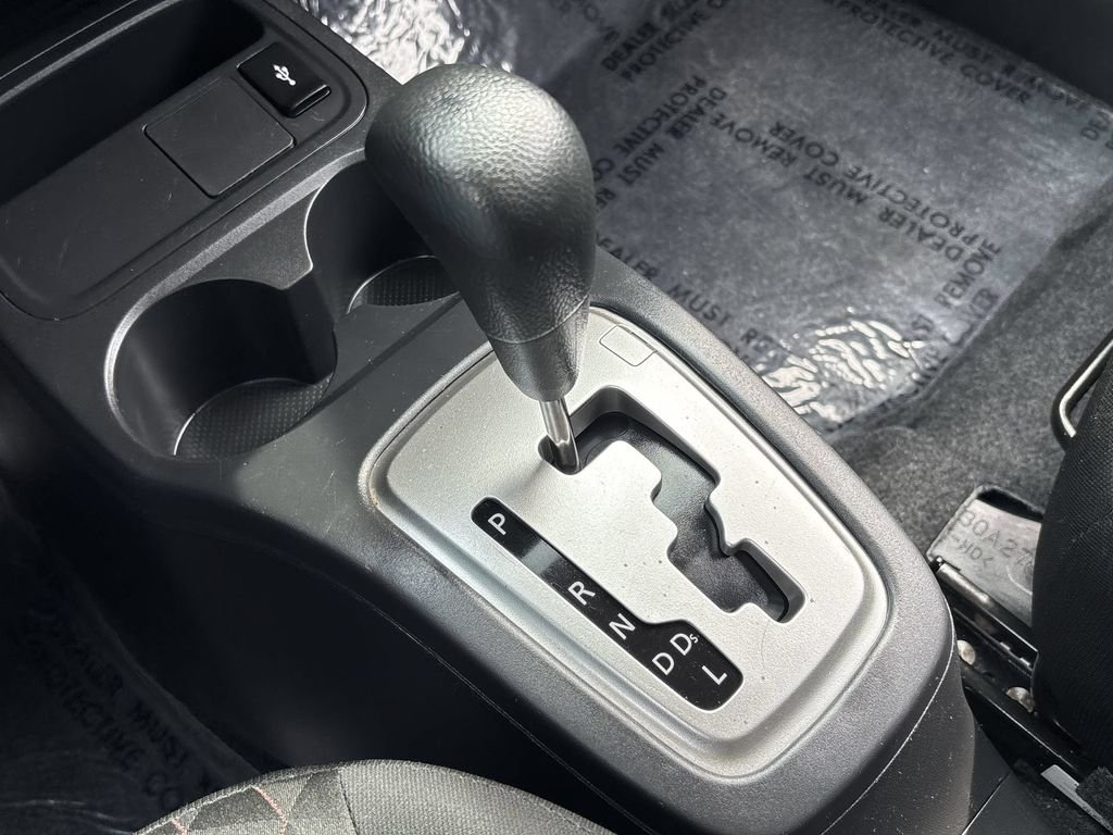 Used 2024  Mitsubishi  image 22