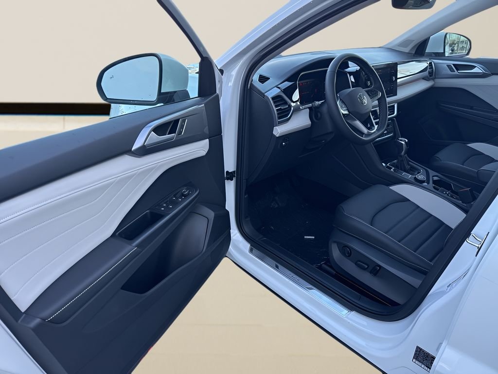 2026 Volkswagen Taos SEL - Photo 15