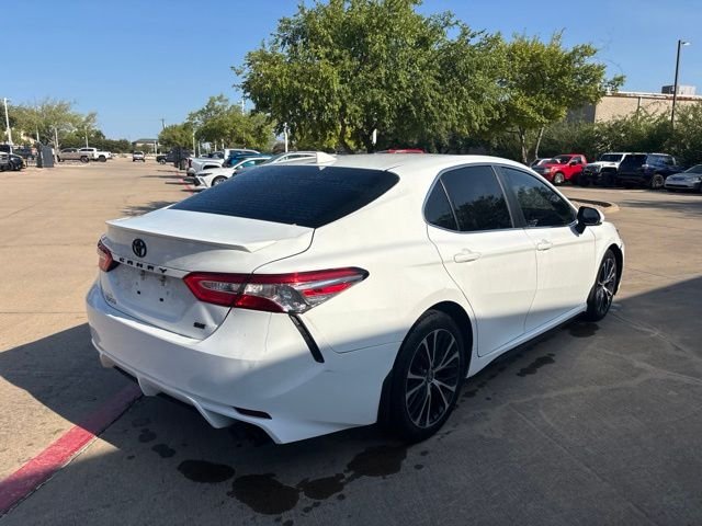 Used 2020 White Toyota SE image 5