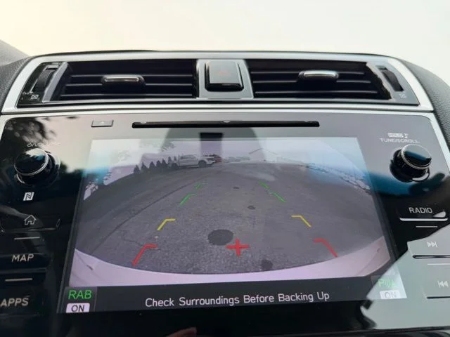 Used 2018 White Subaru 2.5i image 17