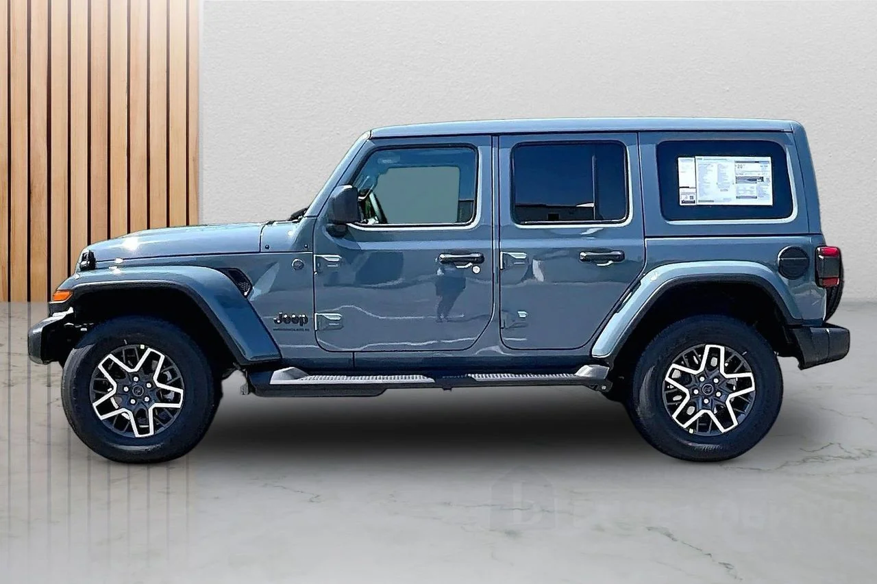 New 2026 Anvil Clear-Coat Exterior Paint Jeep Sahara image 5
