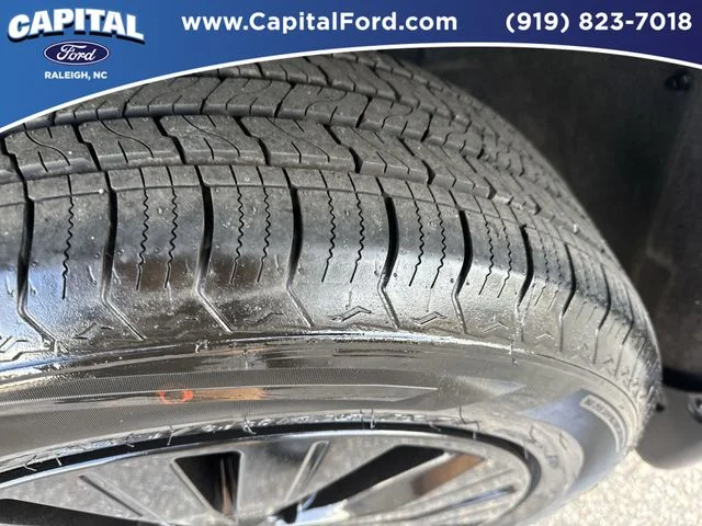 Used 2022 Silver Nissan SV image 14