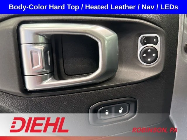Used 2020 Silver Jeep Unlimited Sahara image 20