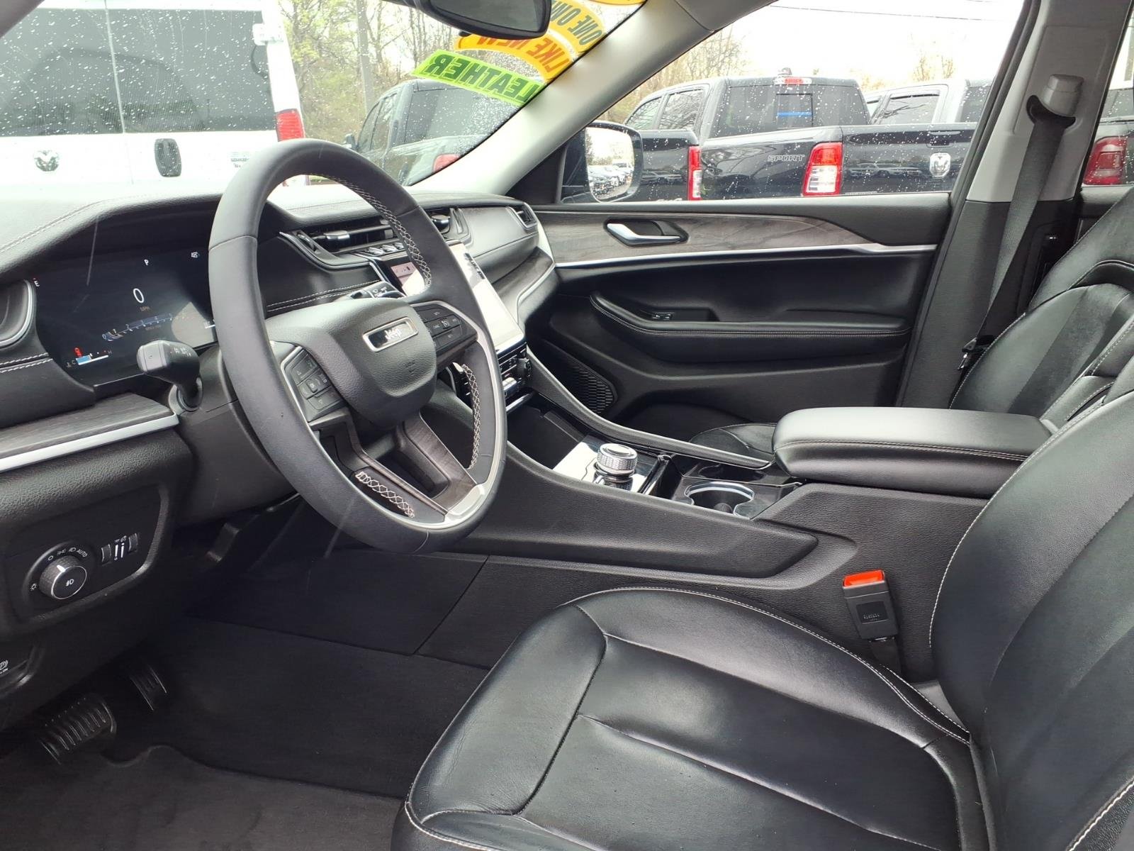 Used 2023 Silver Jeep Limited image 16