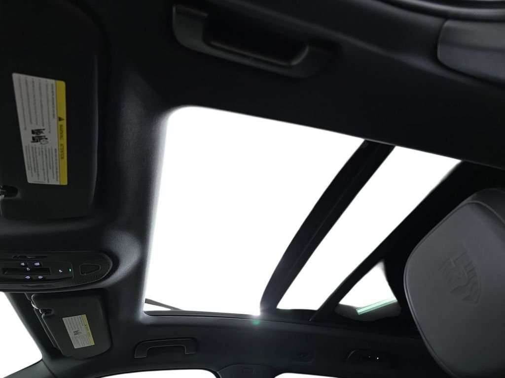 Certified Used 2025 White Porsche  image 28