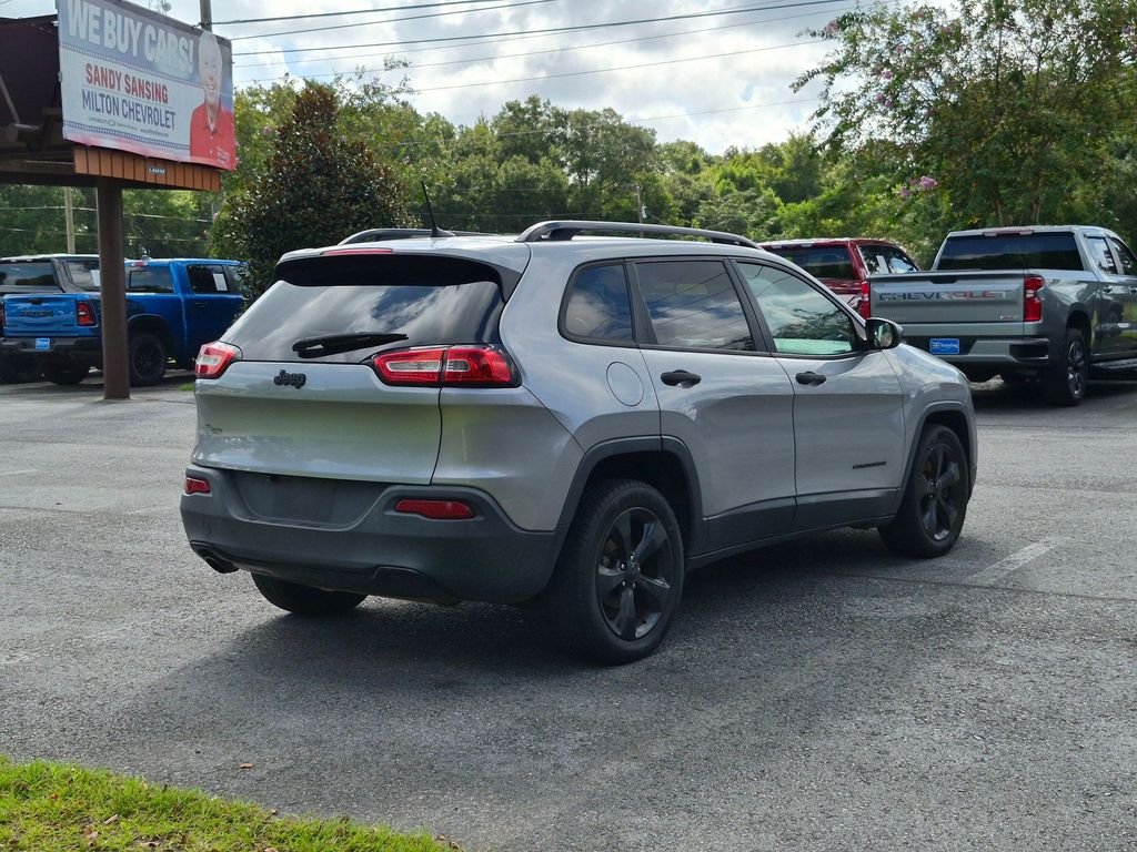 Used 2017 Silver Jeep Sport image 5