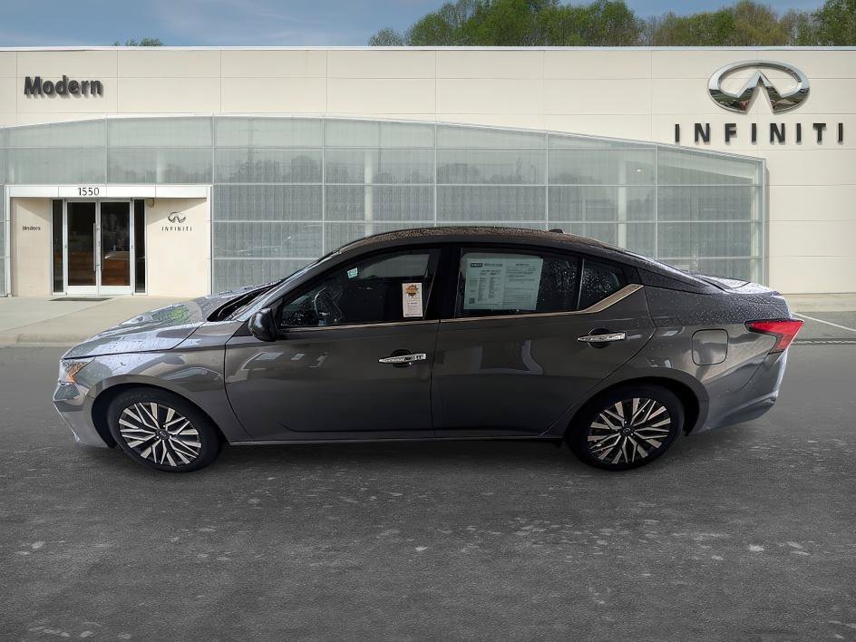 Used 2025 Gun Metallic Nissan SV image 6