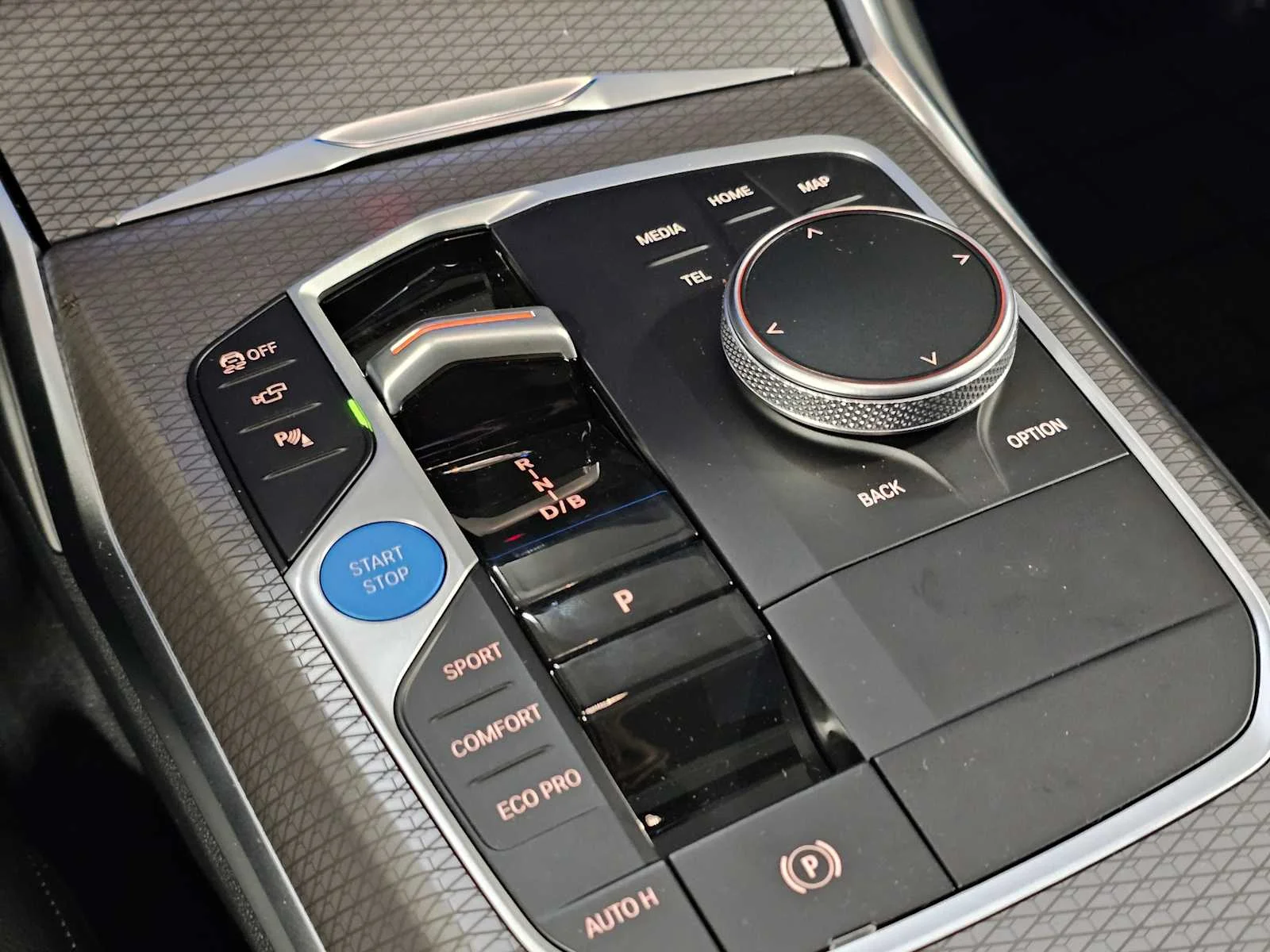 New 2026 Skyscraper Grey Metallic BMW xDrive40 image 20