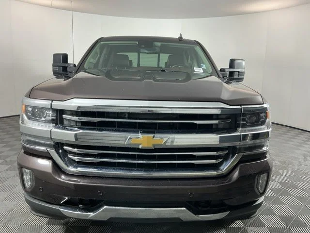 Used 2016 Autumn Bronze Chevrolet High Country image 2
