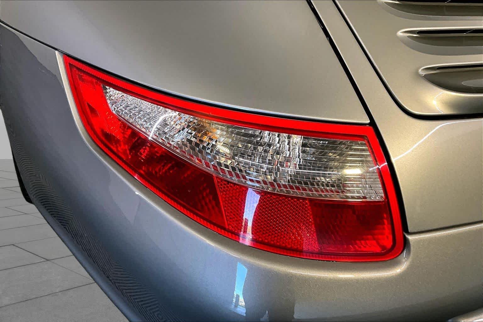Used 2006 GRAY Porsche Carrera 4 image 24