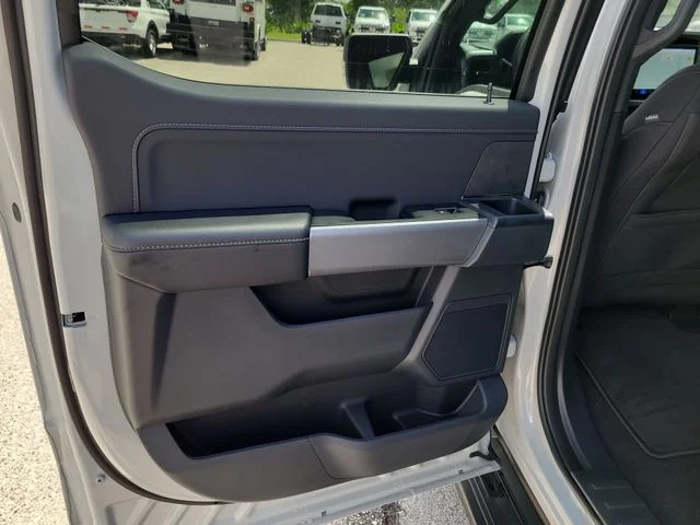 New 2026 Avalanche Ford XLT image 11