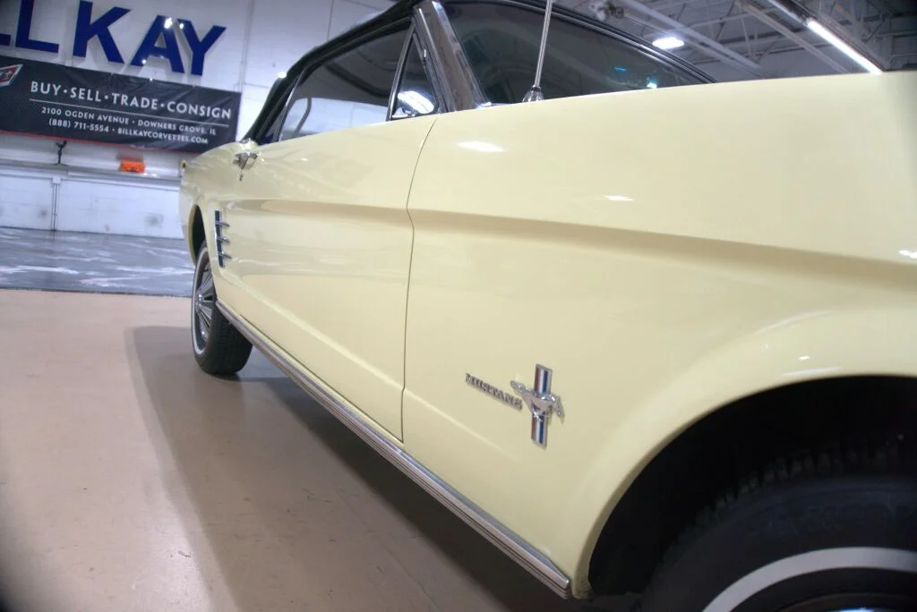 Used 1966 Yellow Ford  image 28