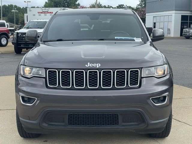 Used 2017 Crystal Metallic Jeep Laredo image 6