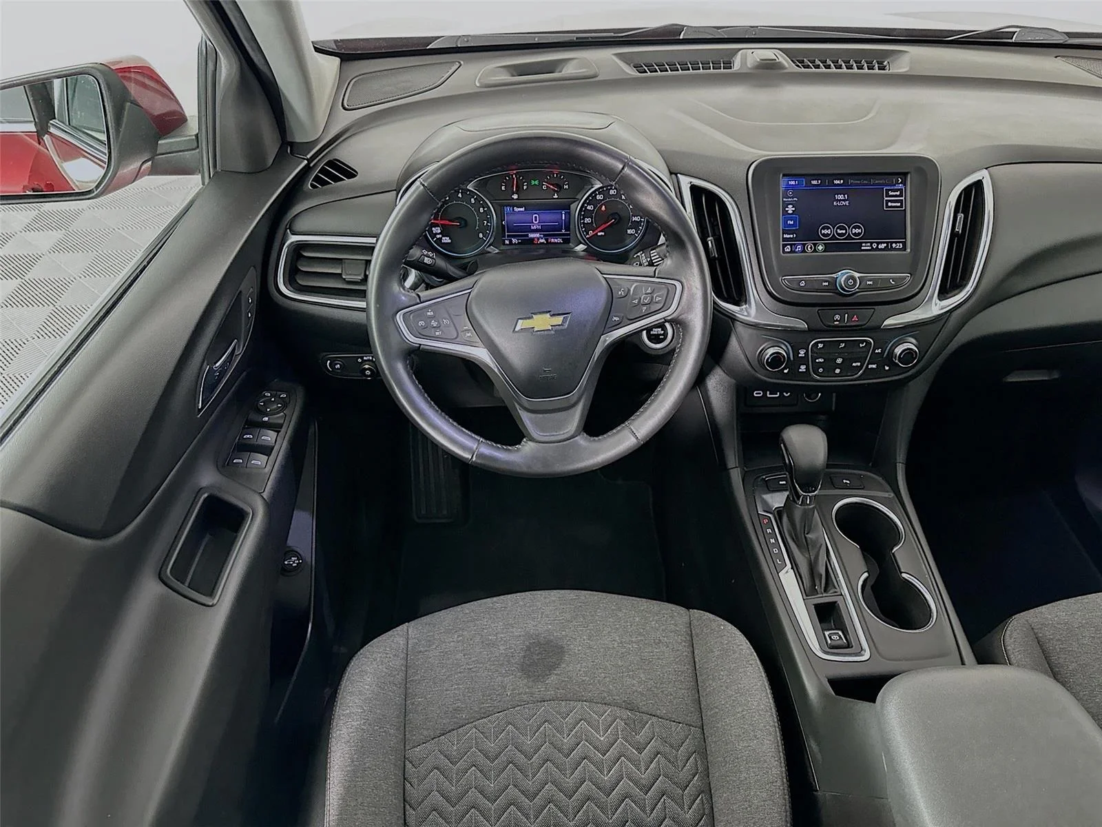 Used 2022 Chevrolet Equinox LT with VIN 3GNAXUEV0NL215536 for sale in Winona, Minnesota