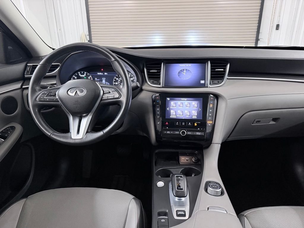 Used 2023 Gray INFINITI LUXE image 22
