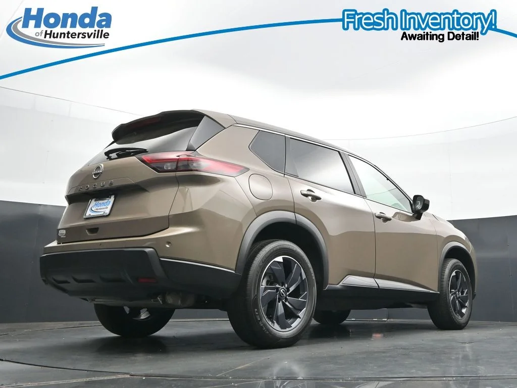 2025 Nissan Rogue SV - Photo 29