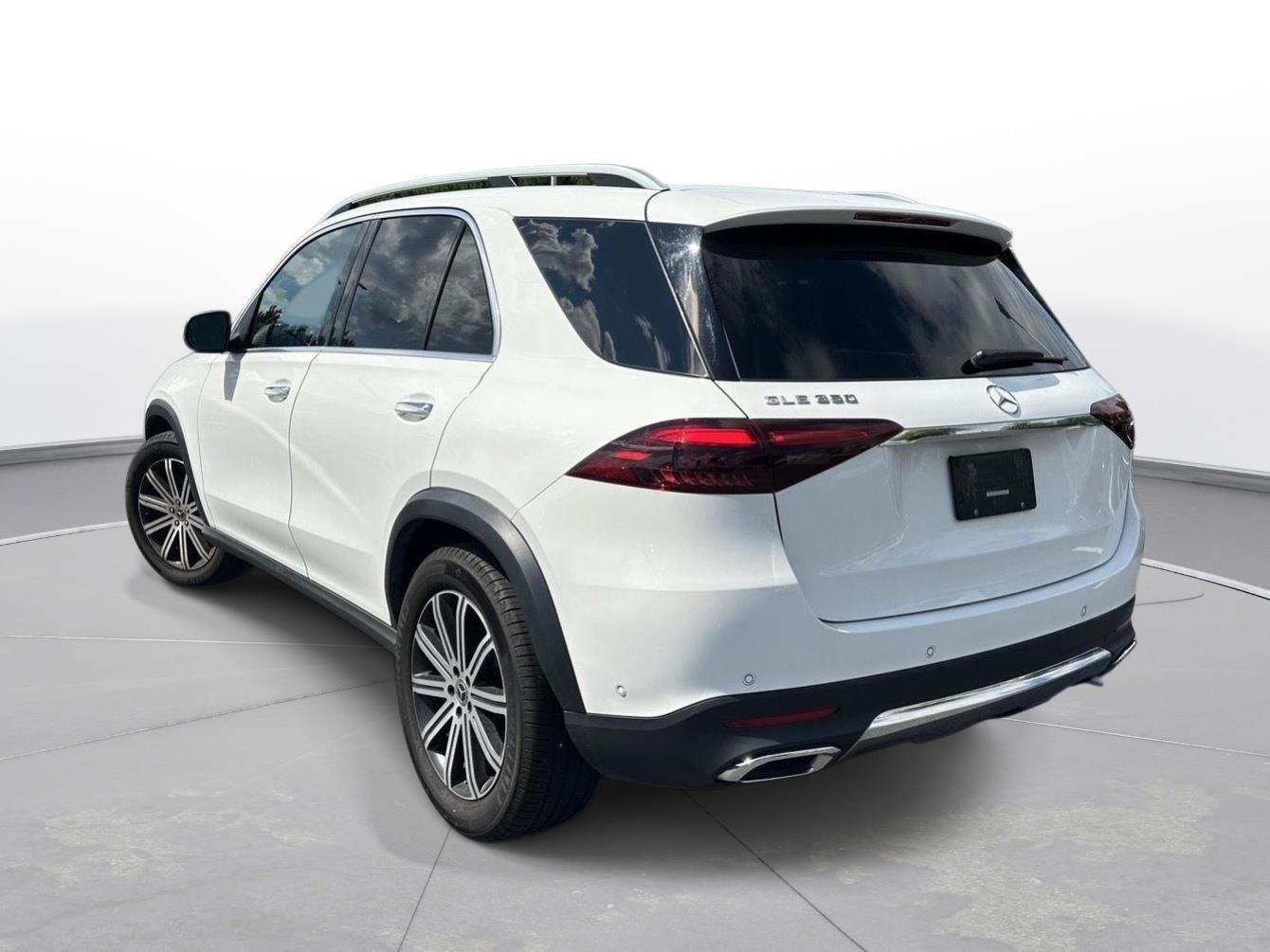 Used 2026 Polar White Mercedes-Benz GLE 350 image 8