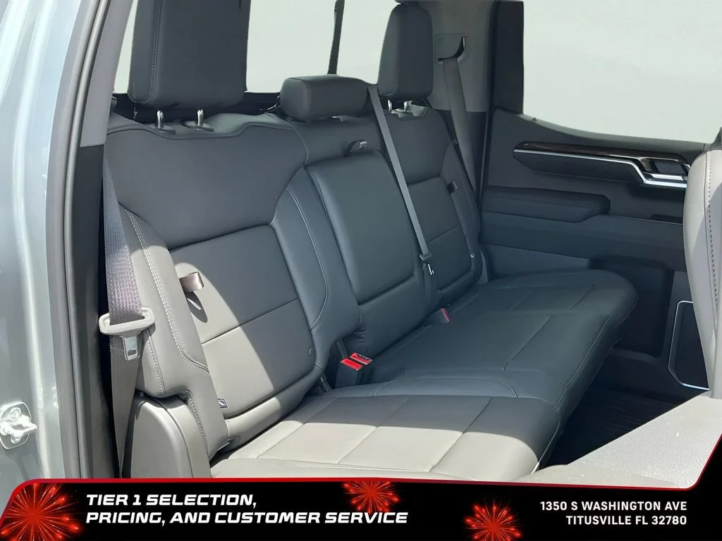 New 2026 Sterling Metallic GMC Elevation image 12