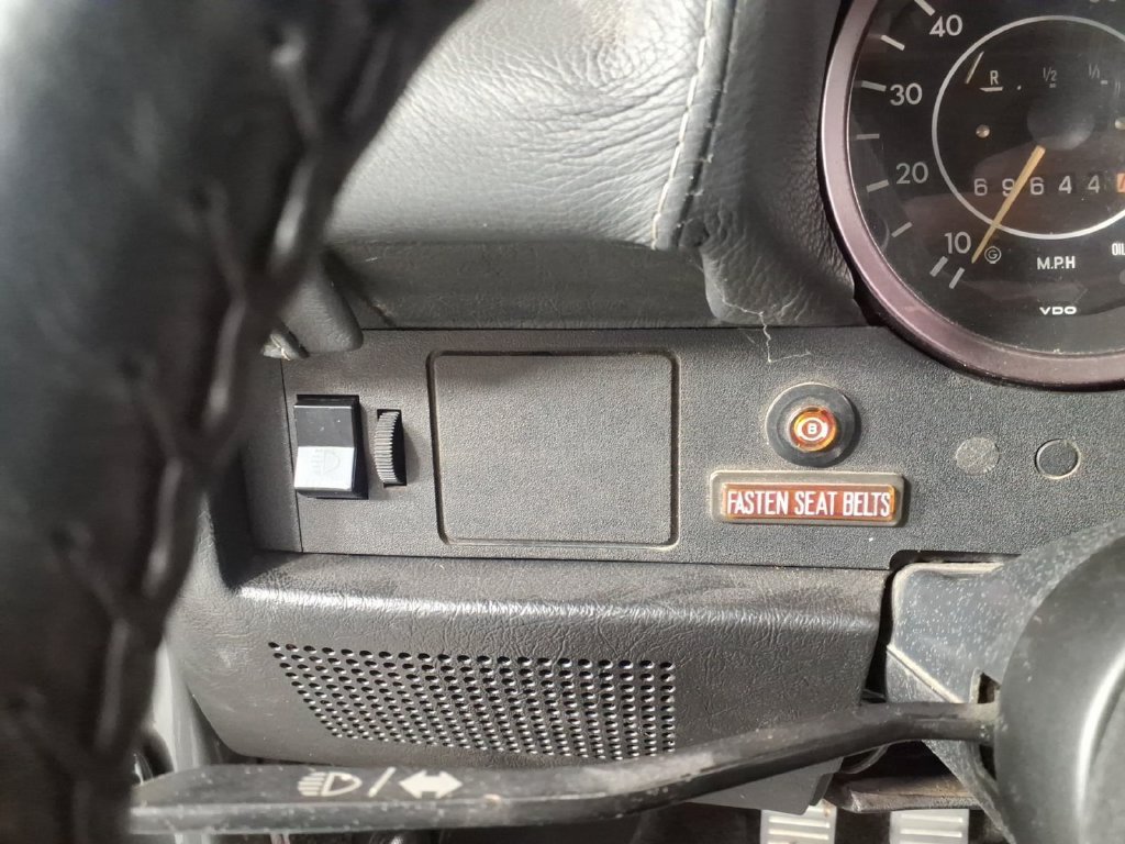 Used 1973  Volkswagen  image 16