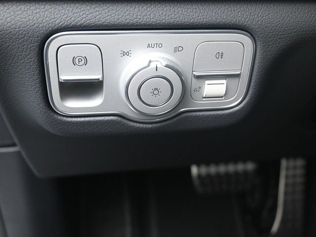 Used 2025 Silver Mercedes-Benz GLS 450 image 21