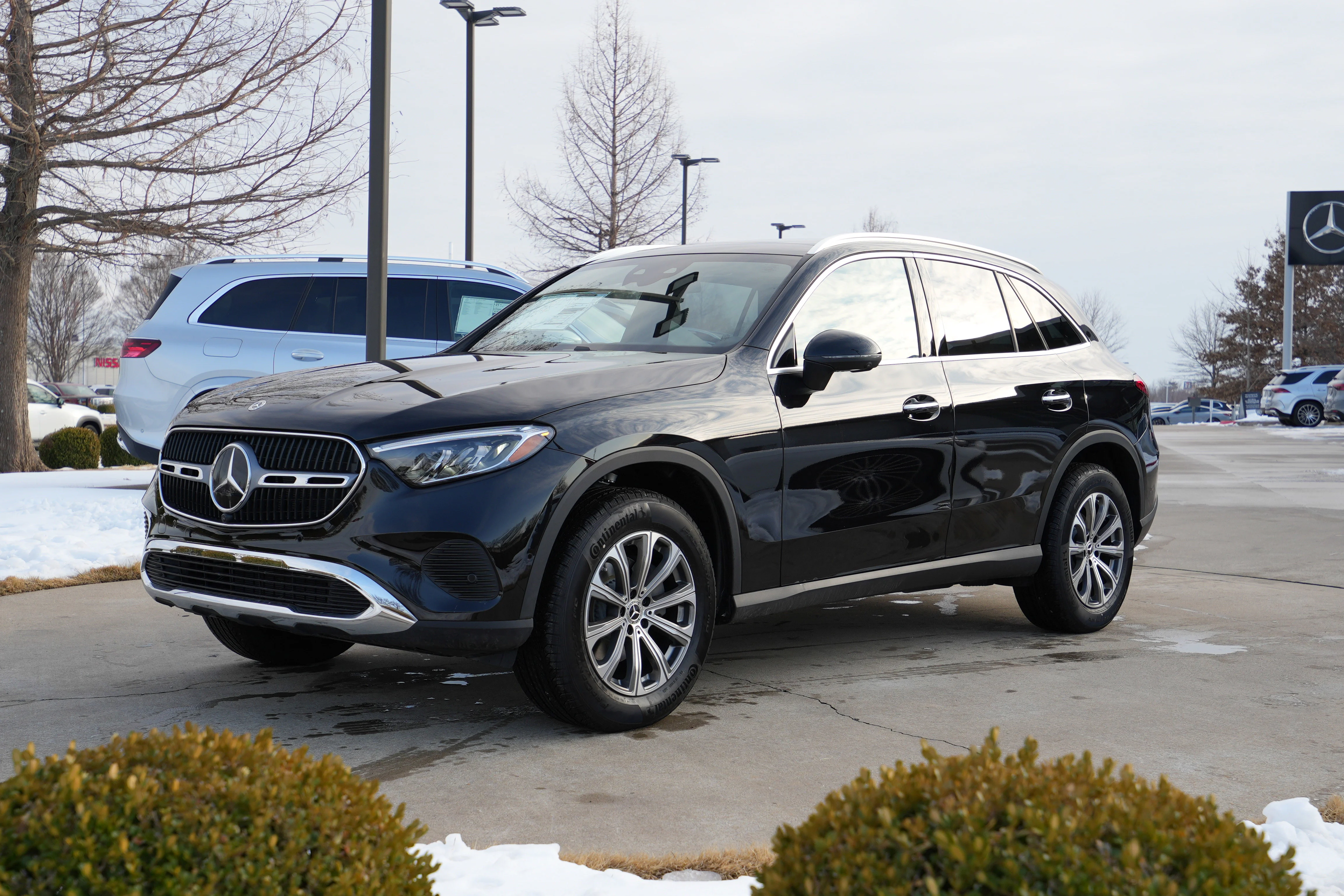New 2026 OBSIDIAN BLACK Mercedes-Benz GLC 300 image 3